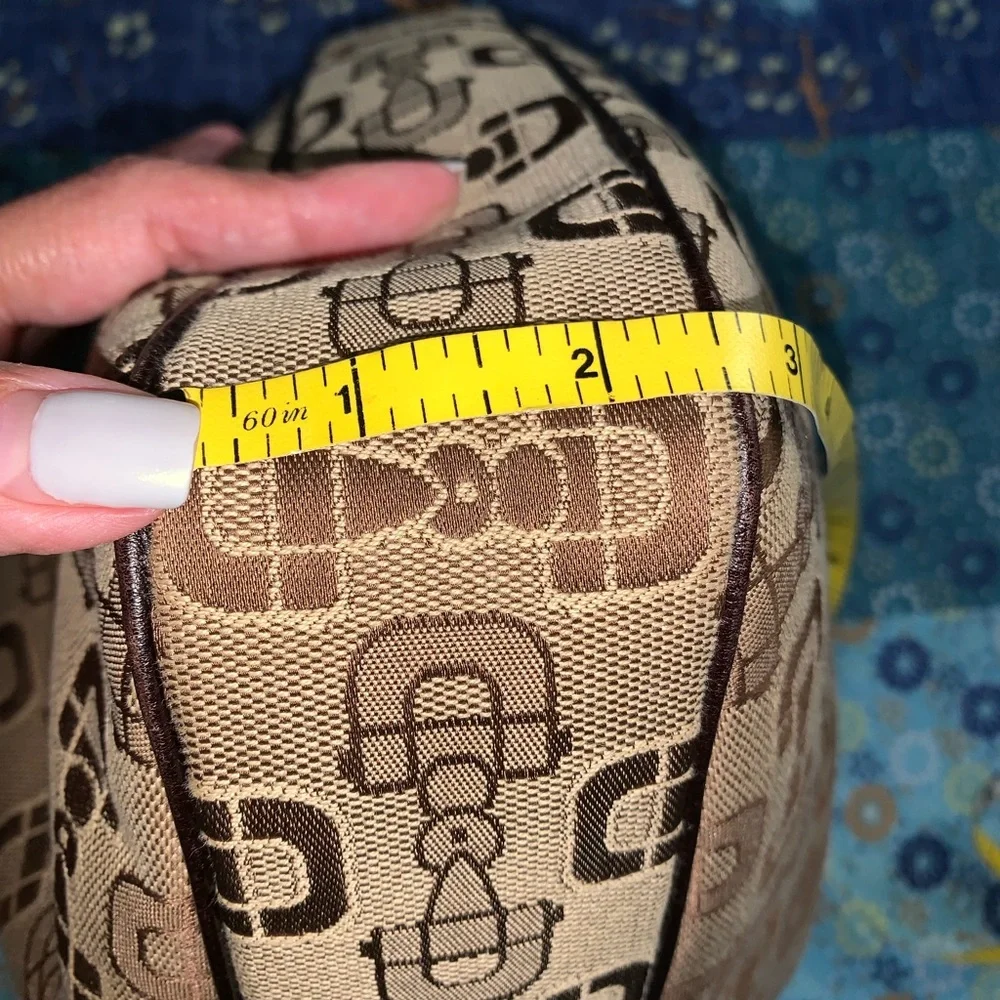 Gucci Handbag - Picture 13 of 15